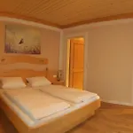 Hotel Alpenrose 3*
