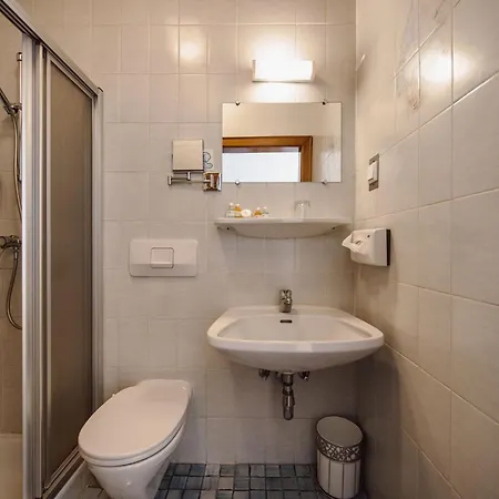 Отель Alpenrose Мюльбах-ам-Хохкёниг