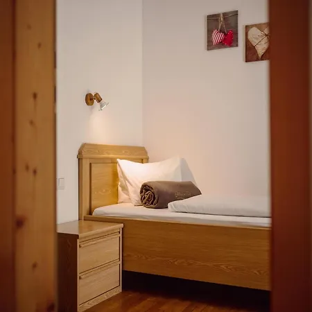 Hotel Alpenrose 3*