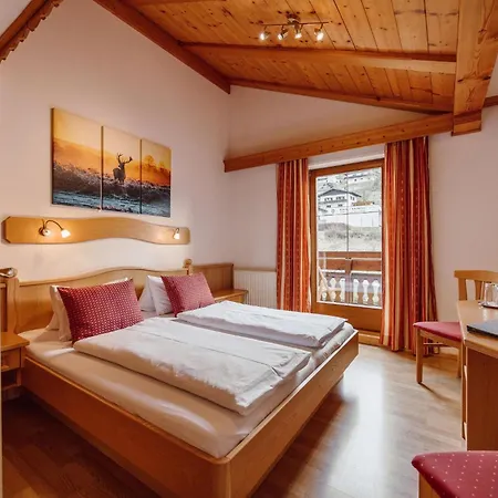 Alpenrose Hotel 3*