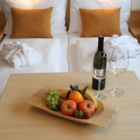 Отель Alpenrose Мюльбах-ам-Хохкёниг